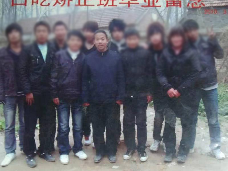 口吃学校历届学员毕业留念